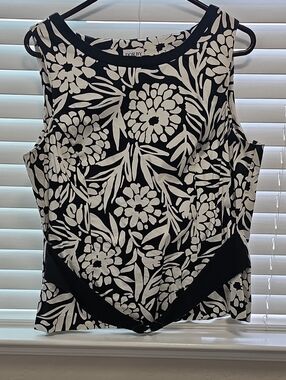 Black & White Floral Sleeveless Top Pant Set